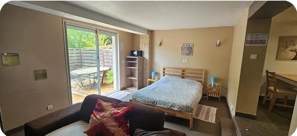 Logement indépendant en campagne Simiane-Collongue Extérieur photo